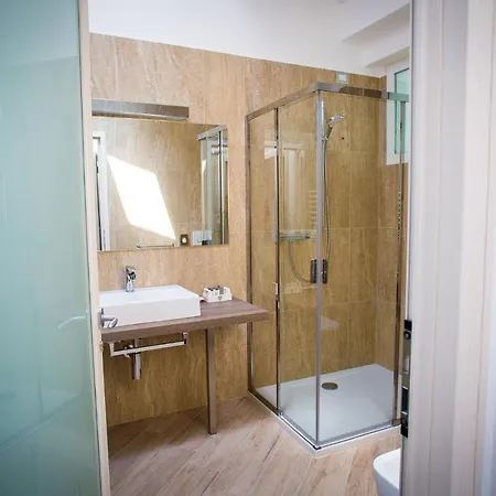 Hotel Ponti Angera