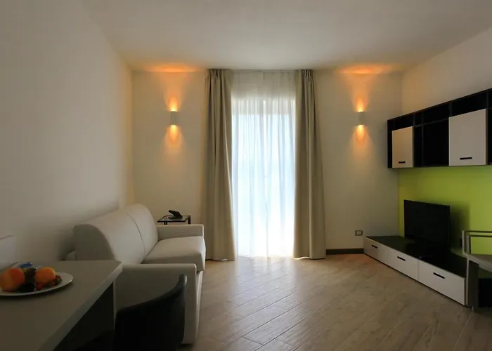 Hotel Ponti Angera