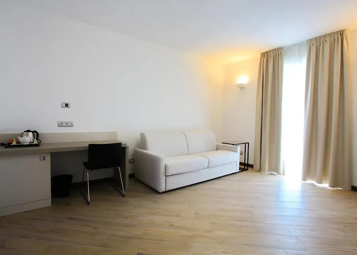 Ponti Angera