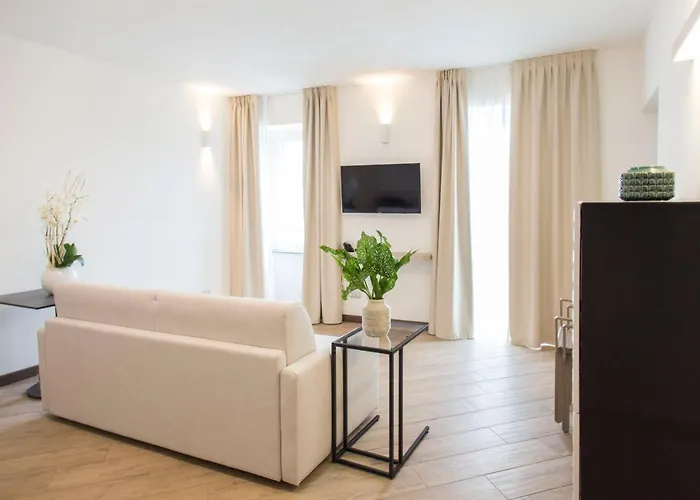 Ponti Hotel Angera
