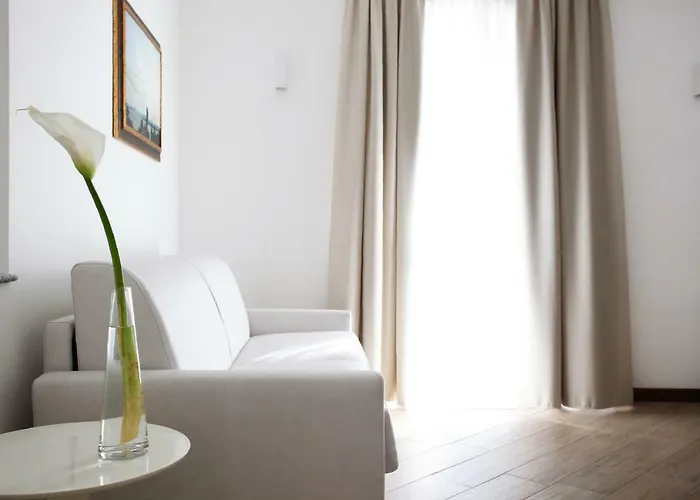 Ponti Hotel Angera