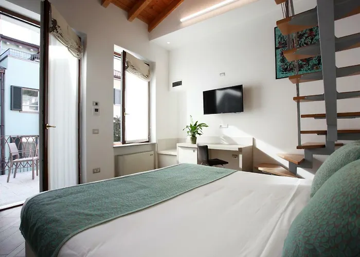 Ponti Angera