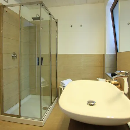 Hotel Ponti 3*