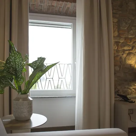 Hotel Ponti Angera